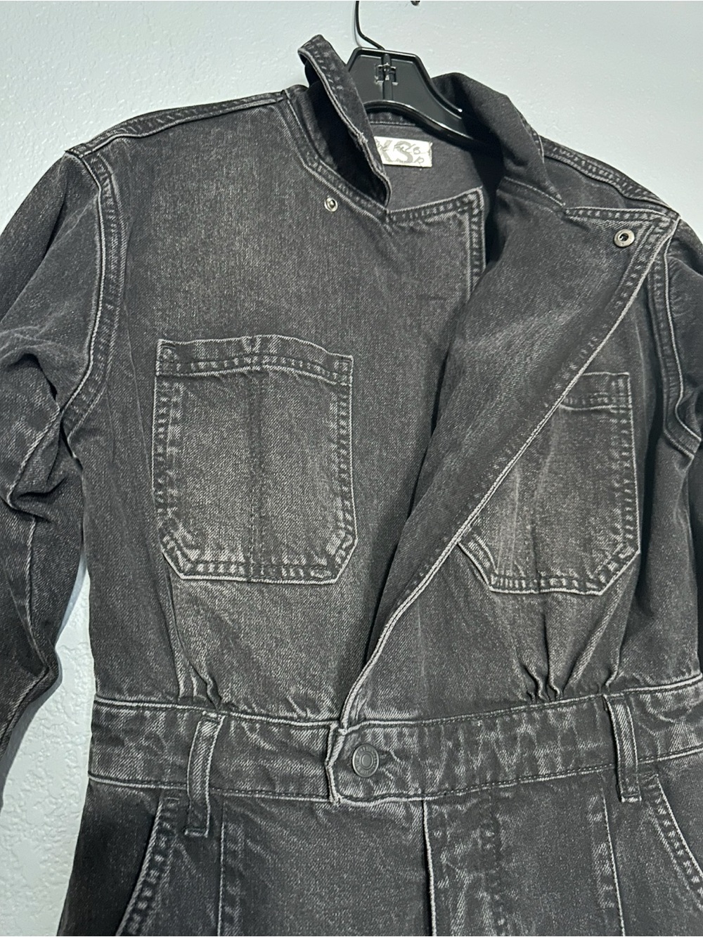 NWT FREE PEOPLE MARIS JUMPSUIT DENIM JEAN COVERALLS LONG SLEEVE UTILITY BLACK - Picture 5 of 7